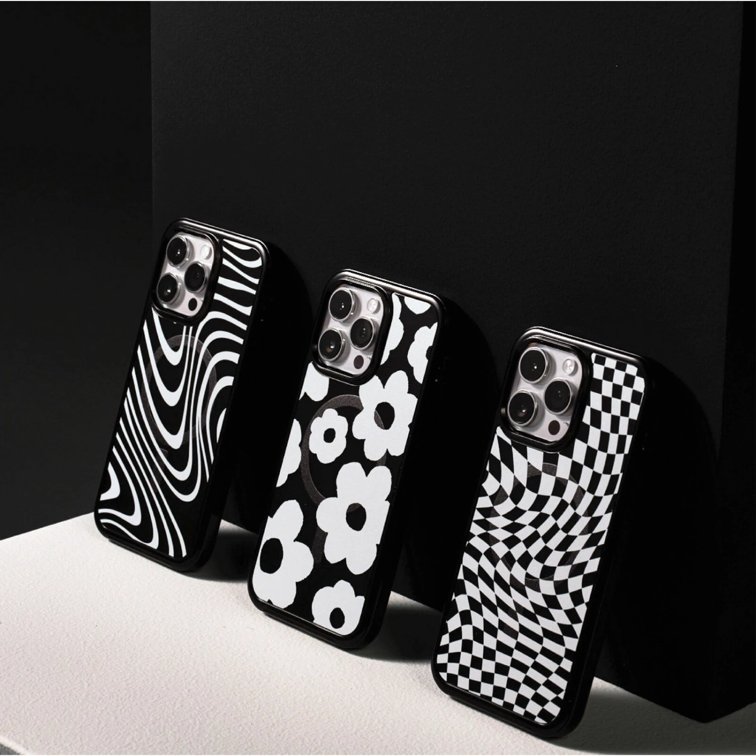 Coque IPhone 15 Pro Max Symmetry Clear Series Pour MagSafe Nori Bloom (Limited Edition) â Image 3