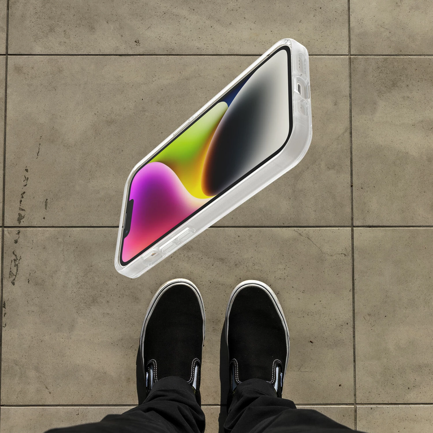 Coque IPhone 14 Et IPhone 13 Symmetry Clear Clear â Image 4